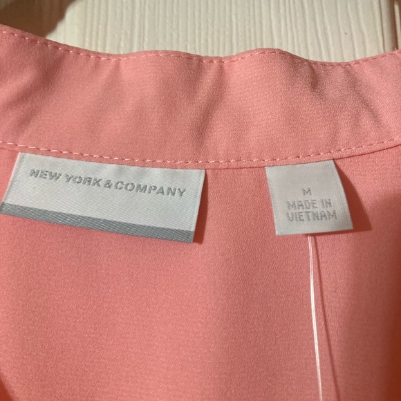 Beautiful Spring/Summer Top - Picture 2 of 4